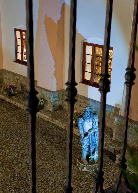Zamek Gostynin Aparthotel Kültér fotó